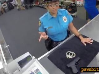 Policja oficer pawns jej cipka n pieprzony